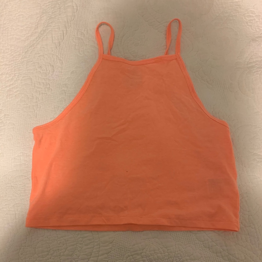 NEVER WORN CUTE CROP TOP🧡